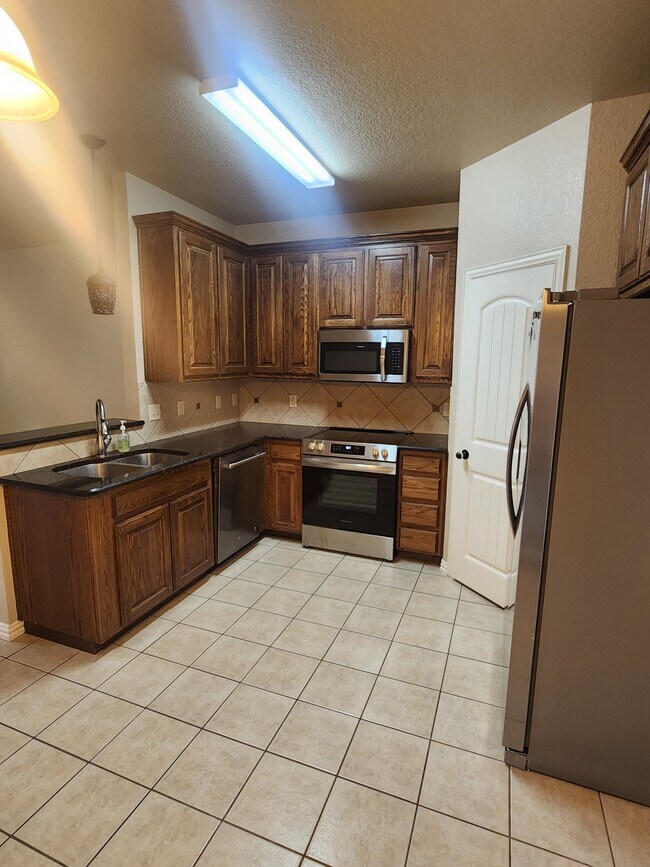 Foto del edificio - 437 Dunlap Ave