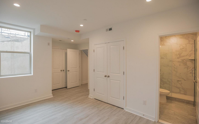 Foto del edificio - 1528 N Marshall St