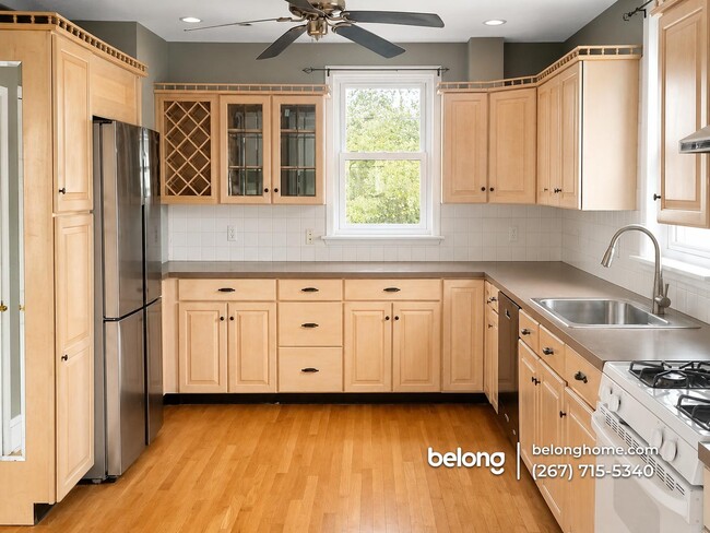 Building Photo - 531 Old Buck Ln