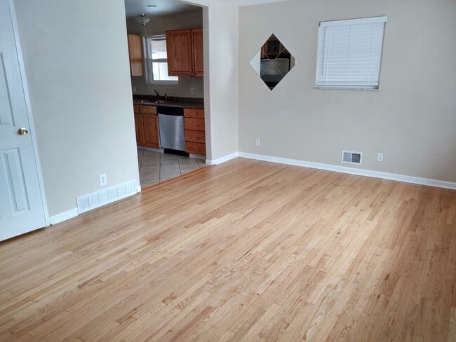 Photo - 11268 Fowler Dr House