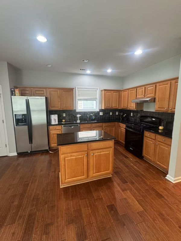 Building Photo - 3282 Briaroak Dr