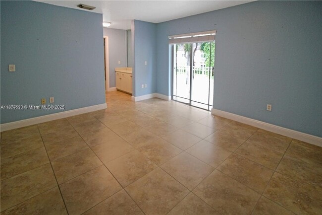 Foto del edificio - 10953 W Okeechobee Rd