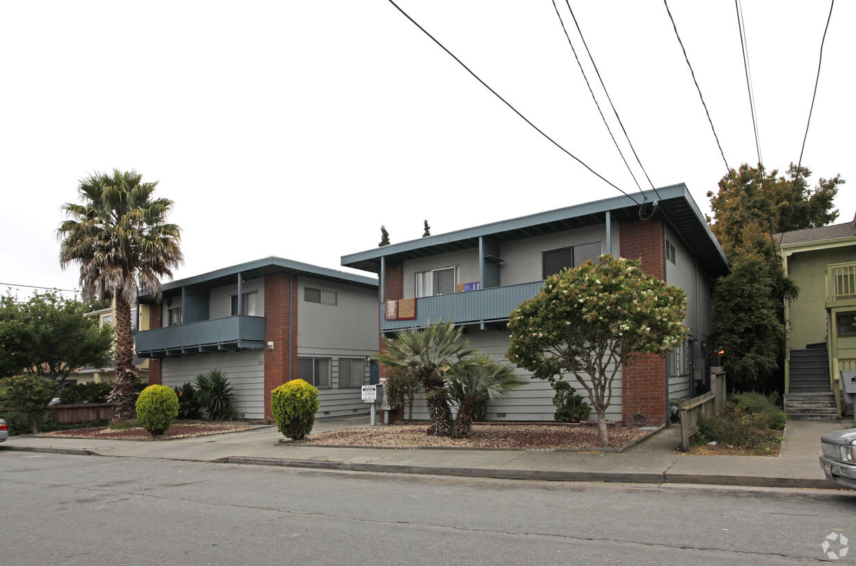 Primary Photo - 231-233 Felix St