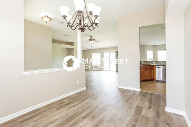 Foto del edificio - 4 Bedroom Pet-Friendly Home in YULEE, FL with Main Street Renewal