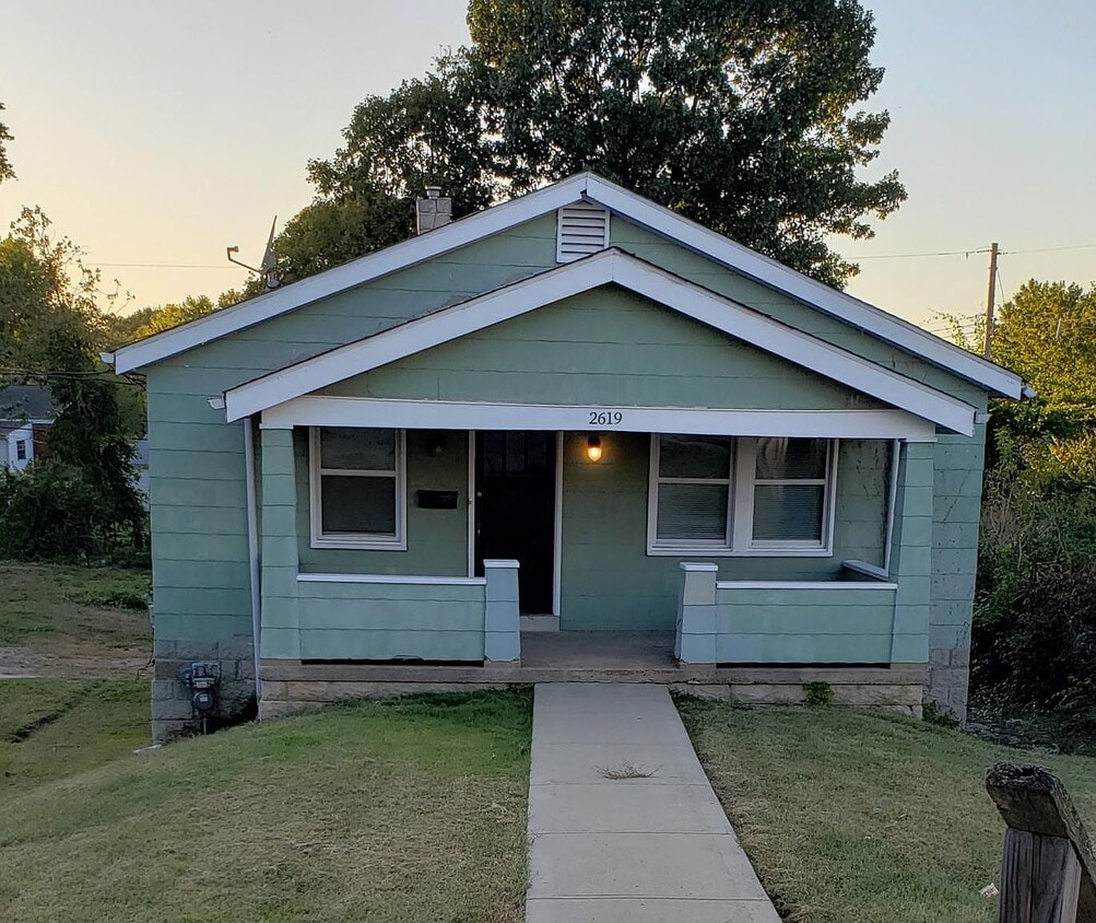 Primary Photo - 2619 Telegraph Rd