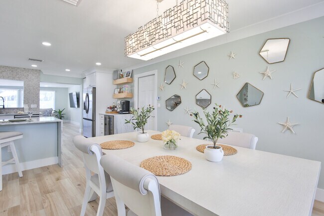 Foto del edificio - 3719 118th St W