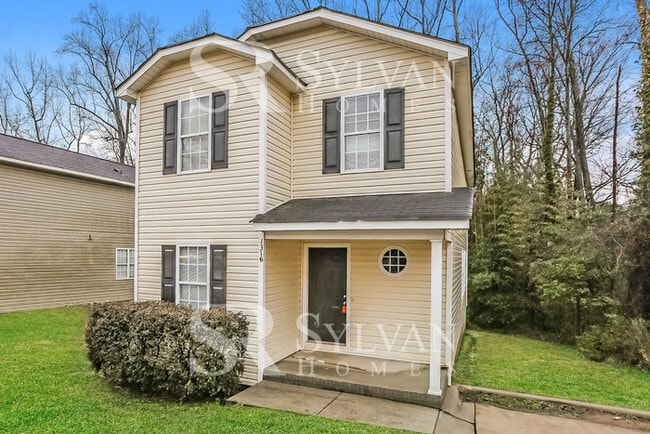 Foto del edificio - Lovely 4BR Charlotte Home