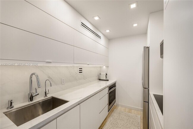 Foto del edificio - 1200 West Ave