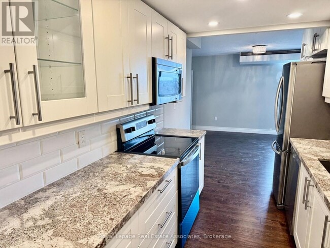 Photo du bâtiment - 3100 Kirwin Ave