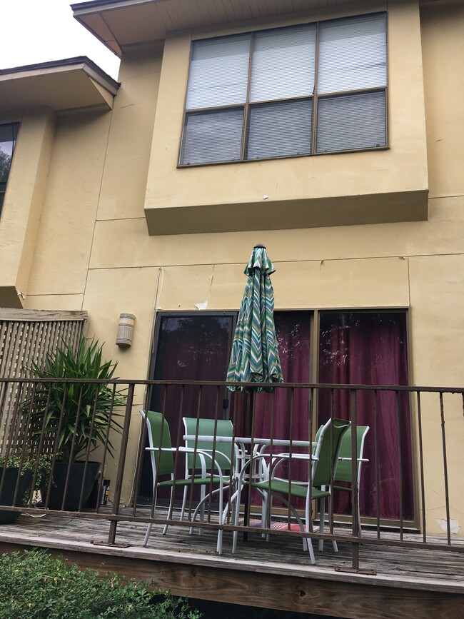 Foto del edificio - 8642 Fredericksburg Rd