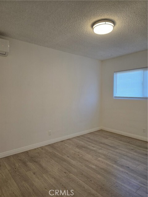 Foto del edificio - 500 Everett Ave