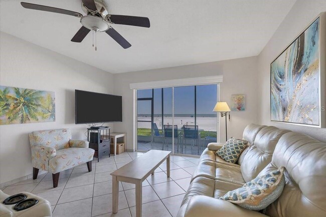 Foto del edificio - 6154 Midnight Pass Rd