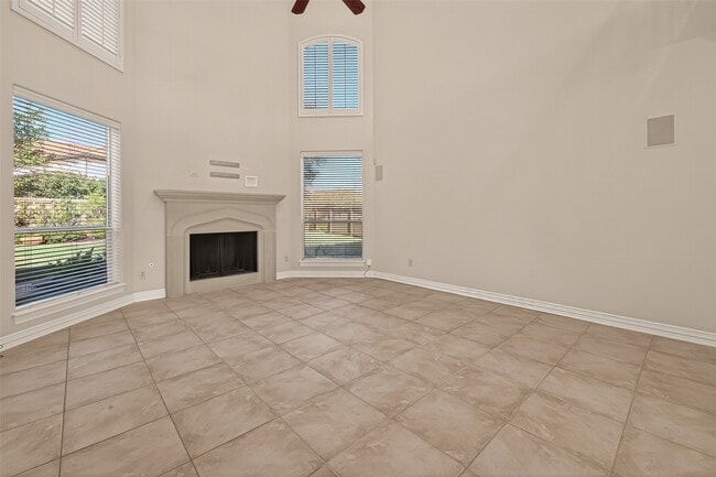 Building Photo - 2210 Bywater Dr