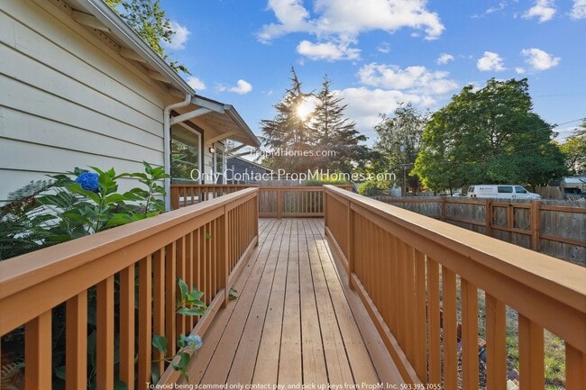 Photo - Two Bedroom, Single Level with an Entry Ramp - Large Fenced Yard! House
