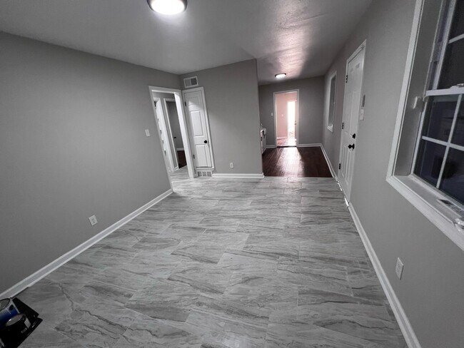 Foto del edificio - 3927 Dearborn St