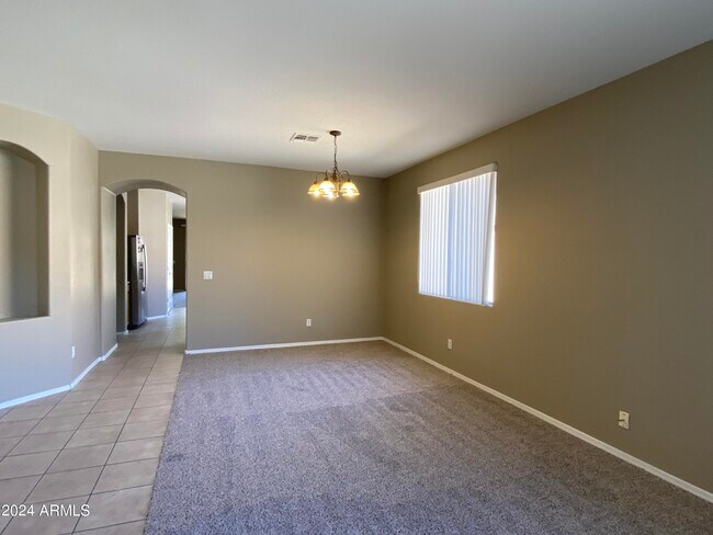 Foto del edificio - 7217 W Kings Ave