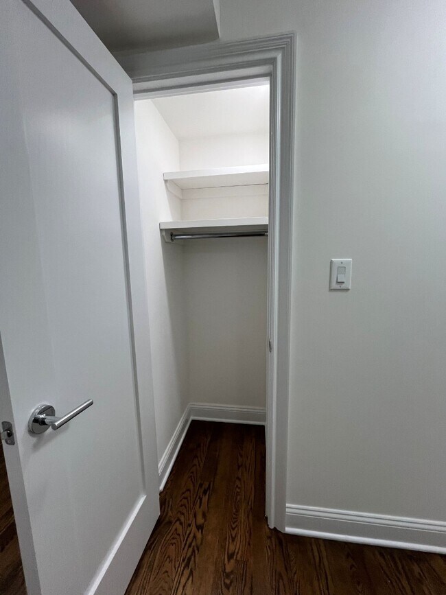 Foto del edificio - 157 E 57th St