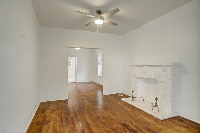 Foto del edificio - 3234 Simmons St