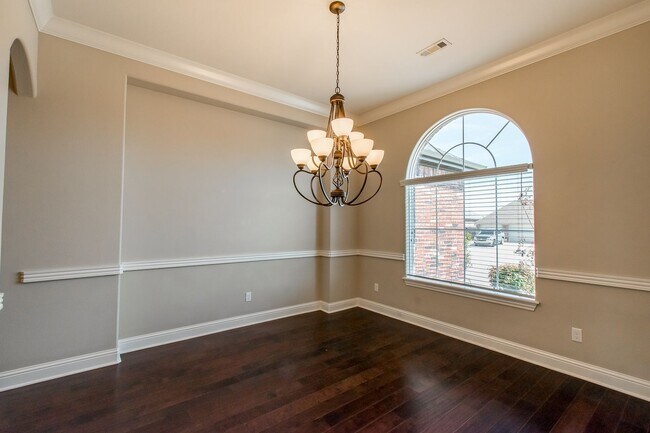 Foto del edificio - Like New 3 Bedroom Home near Stonebridge M...