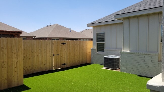 Building Photo - 7207 22nd Pl