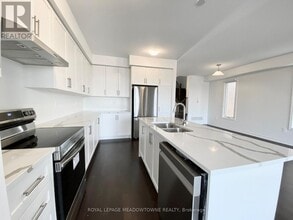 Building Photo - 1461 Savoline Blvd