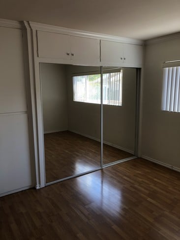 Closet - 632 W Milford St
