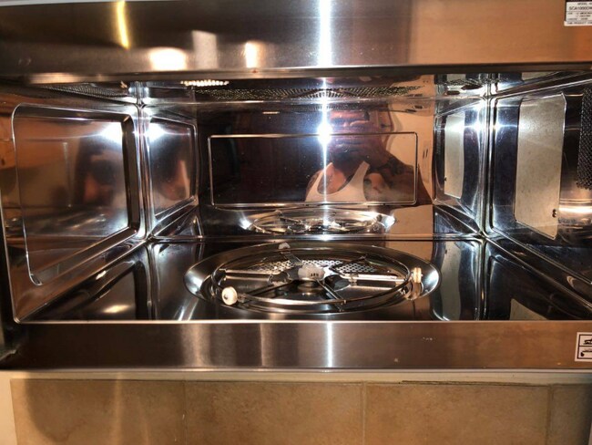 Foto del edificio - 44334 Village Dr