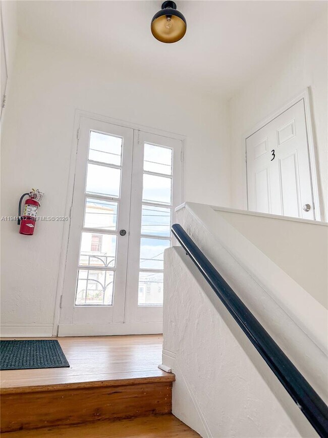 Building Photo - 520 SW 6th St