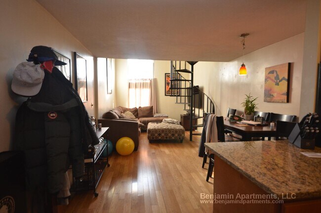 Foto del edificio - 385 Dorchester St