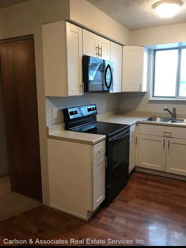 Foto del edificio - 3 br, 1.5 bath House - 1207 Pine Hollow rd