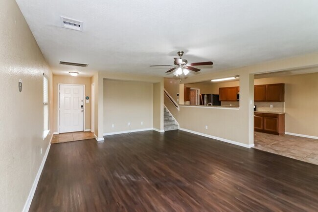 Foto del edificio - 20710 Tayman Oaks Dr