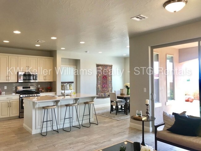 Building Photo - 985 N Casitas Hill Loop