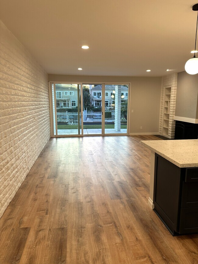 Vista al entrar al apartamento - 4659 Park Dr