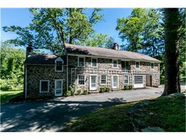 Building Photo - 800 Beaver Valley Rd