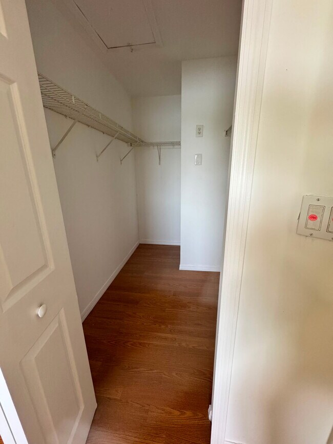 Foto del edificio - 3415 NE 9th Dr