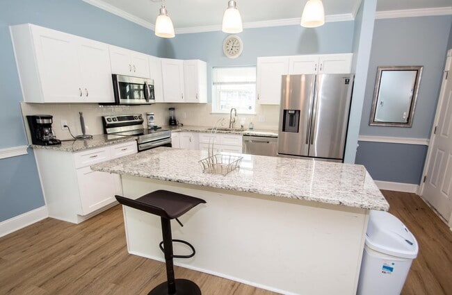 Foto del edificio - 4868 Dahlia Ct