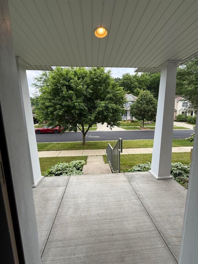 Building Photo - 8951 White Coral Way