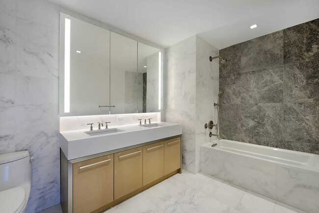 Foto del edificio - 75 Park Ln S