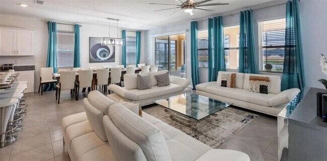 Foto del edificio - 7572 Oakmoss Loop
