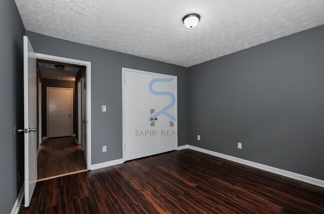 Building Photo - 2133 Hickory Bend SE