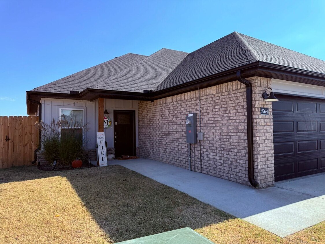 Foto principal - ***276 N. Hunter Street Unit 2***