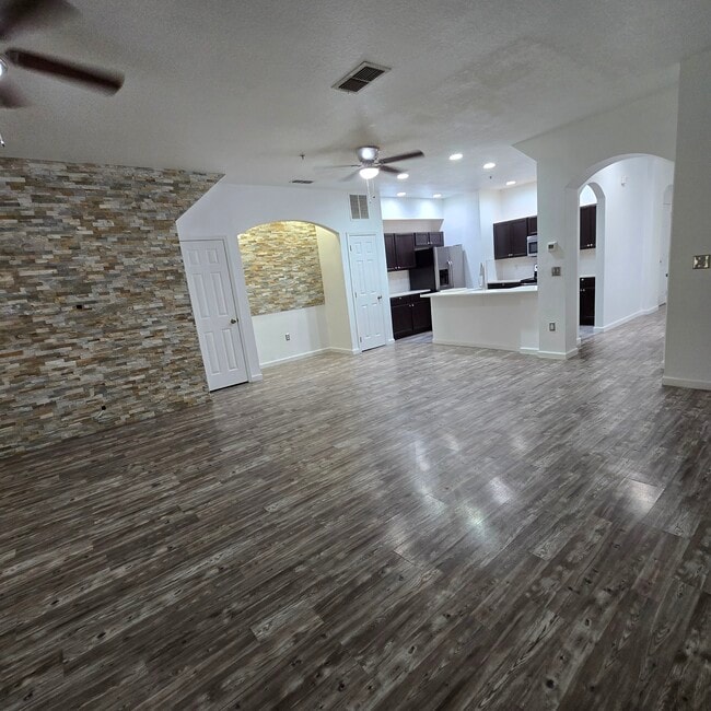 Building Photo - 2903 Grafton Dr