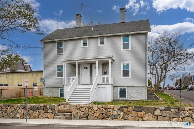 Building Photo - 38 Soundview Ave