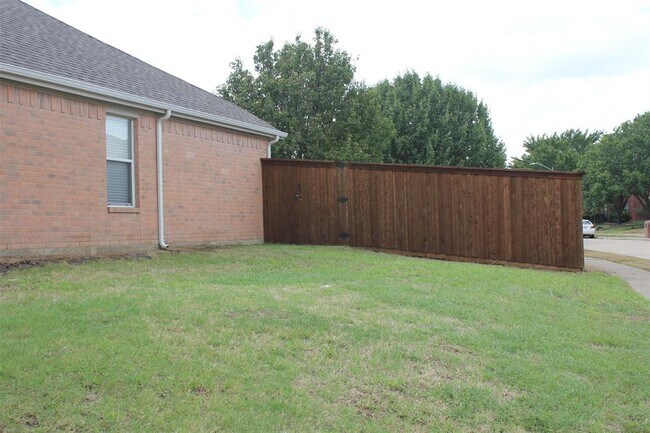 Foto del edificio - 2101 Sterling Ln