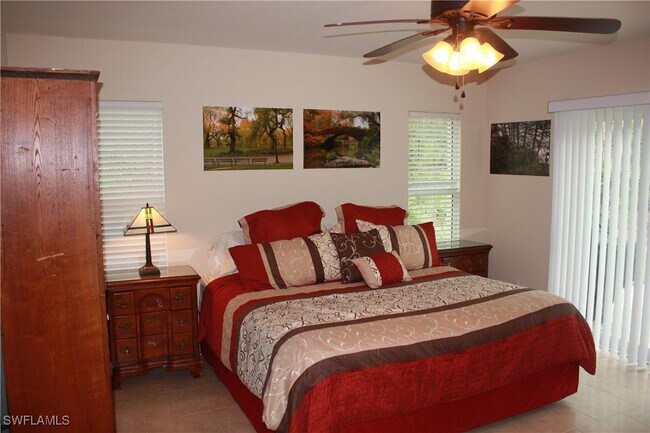 Foto del edificio - 6140 Standing Oaks Ln