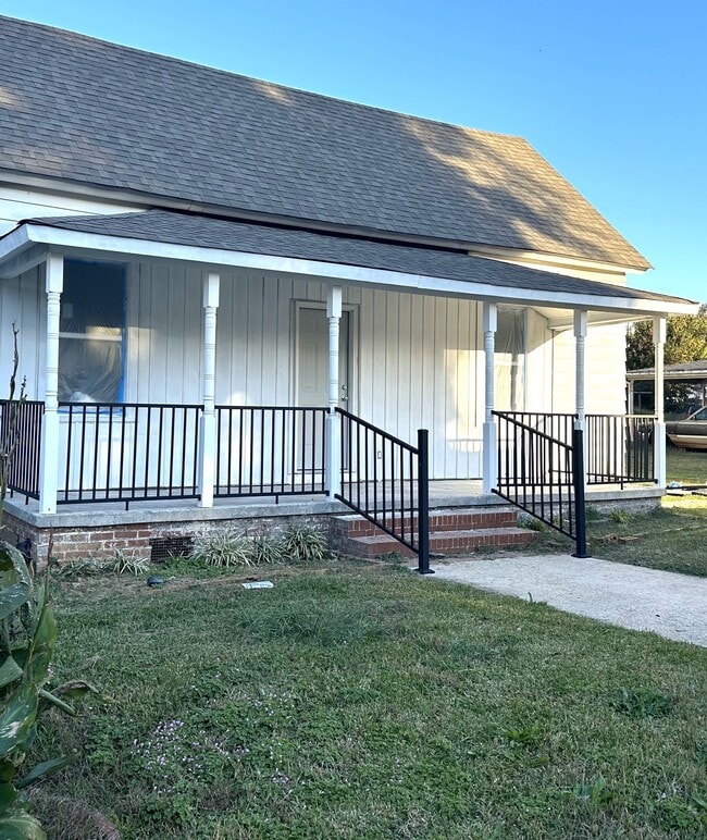Building Photo - 15 N Hammett St