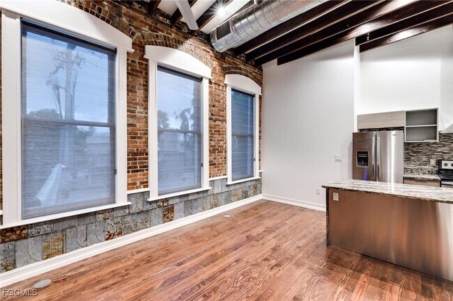 Foto del edificio - 2278 First St