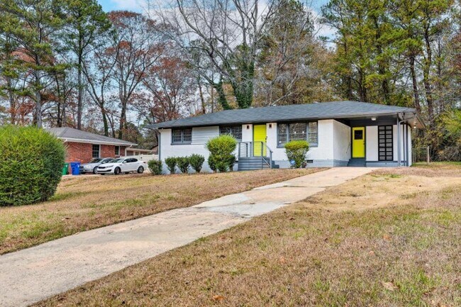 Building Photo - 4108 Lindsey Dr