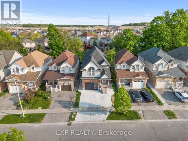 Building Photo - 252 Bridlewreath St