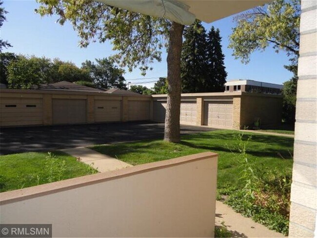 Building Photo - 7000 Sandell Ave